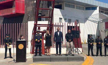 Rinde Municipio homenaje a bomberos caídos en cumplimiento de su deber