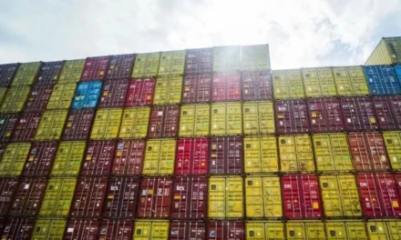 Veinticinco estados de EU impulsan demanda colectiva contra los nuevos aranceles de Trump
