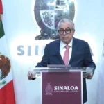 Rubén Rocha Moya regresa como gobernador de Sinaloa tras 112 días de licencia
