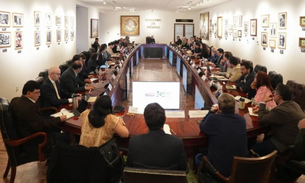 Sheinbaum reúne a su gabinete en Palacio Nacional rumbo a su Segundo Informe