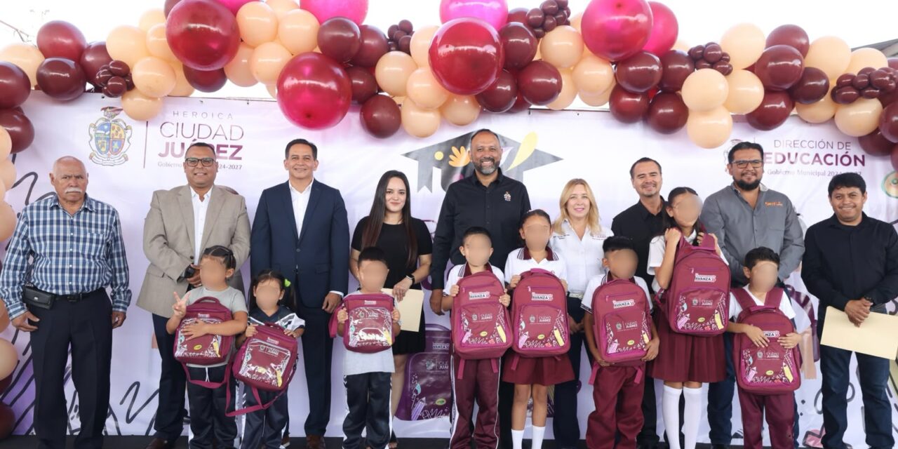 Encabeza Presidente Ortiz Orpinel entrega de 110 mil mochilas y 30 mil loncheras a estudiantes