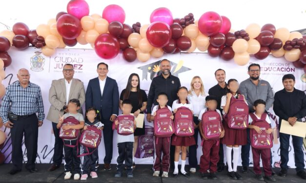 Encabeza Presidente Ortiz Orpinel entrega de 110 mil mochilas y 30 mil loncheras a estudiantes