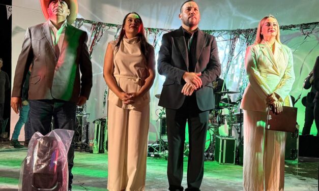 Roberto Lucero encabeza celebraciones del Grito en Juan Mata Ortiz y Colonia Juárez