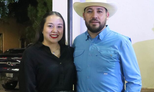 Casas Grandes celebró 11 años como Pueblo Mágico con tradicional callejoneada