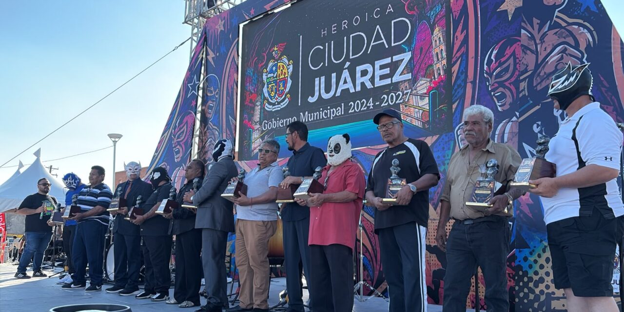 Máscaras, vuelos y emoción: 10 mil personas disfrutaron el Festival de Lucha Libre en Juárez