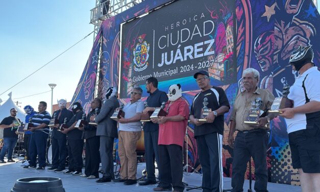 Máscaras, vuelos y emoción: 10 mil personas disfrutaron el Festival de Lucha Libre en Juárez