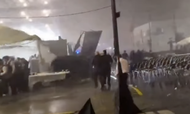Lluvia torrencial opaca inauguración de la Torre Centinela en Juárez