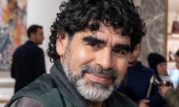 “¡El Diego no murió!”: doble de Maradona sorprende por su increíble parecido y se vuelve viral