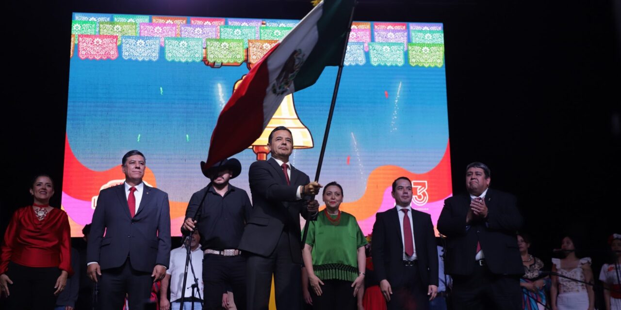 Celebra UACJ el Grito de Independencia entre música, gastronomía y lucha libre