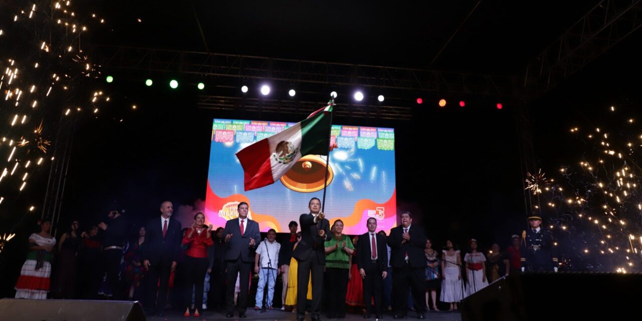 Celebra UACJ el Grito de Independencia entre música, gastronomía y lucha libre
