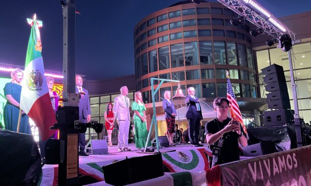 “Esta identidad no la podemos perder”: Ortiz Orpinel celebra el Grito con mexicanos en El Paso