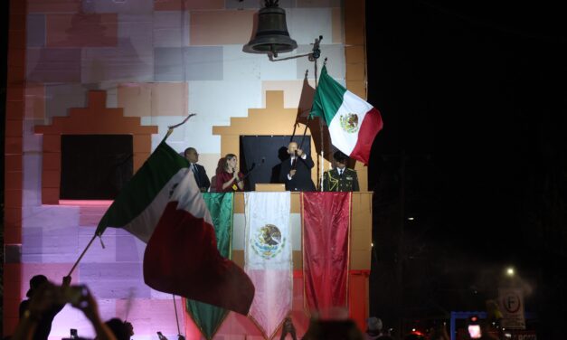 Festejan cerca de 40 mil juarenses ceremonia del Grito de Independencia
