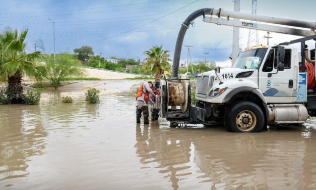 Reabre JMAS avenida Francisco Villarreal Torres tras retirar más de un millón de litros de agua