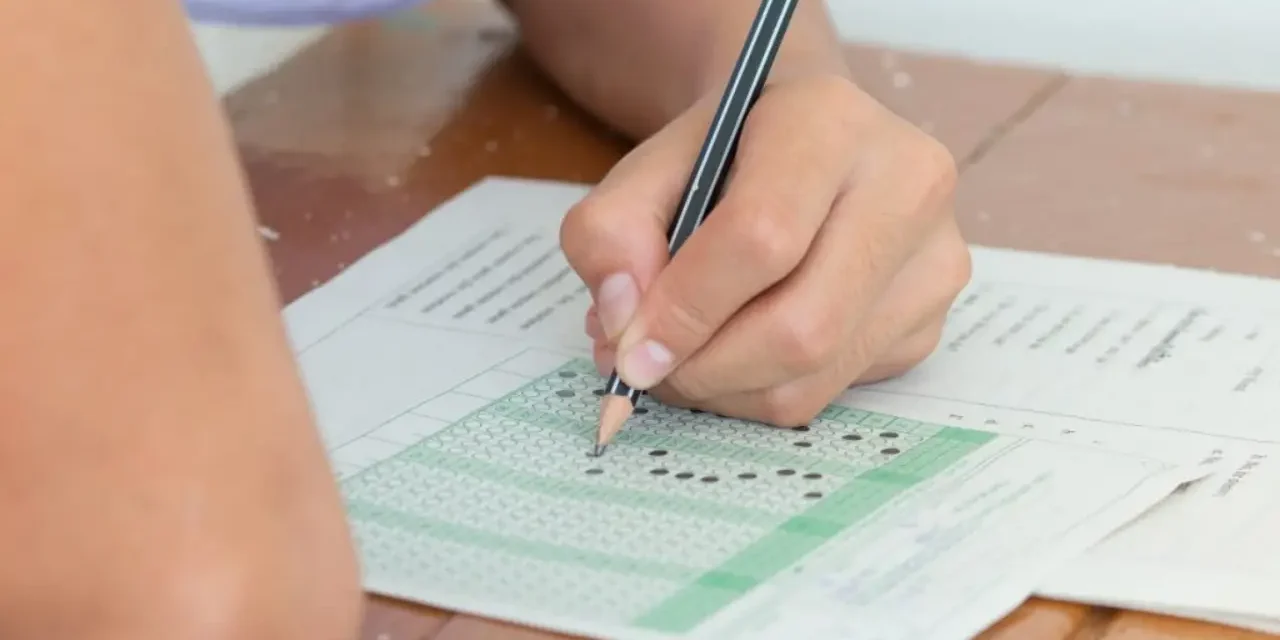 Alumnos mexicanos registran retroceso en prueba PISA; caen resultados en matemáticas y lectura