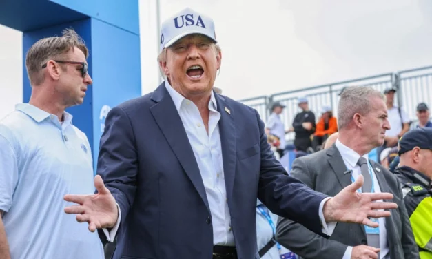 Trump desafía las voces de alarma y defiende acelerar el desarrollo de la inteligencia artificial