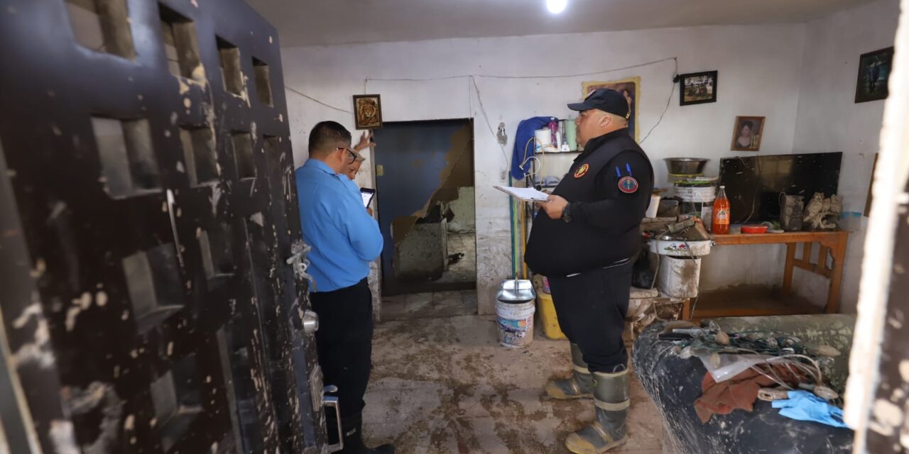 Reportan cerca de 50 viviendas afectadas por lluvias; mantienen trabajos de desagüe en Juárez