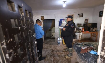 Reportan cerca de 50 viviendas afectadas por lluvias; mantienen trabajos de desagüe en Juárez