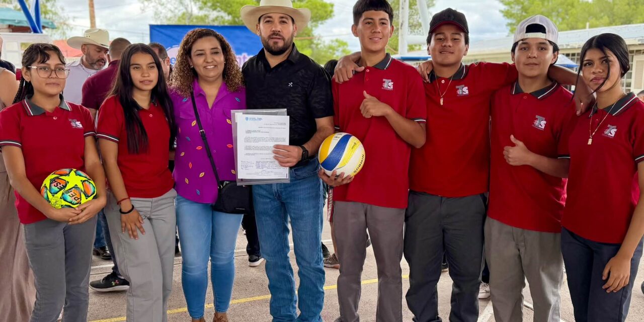 Entregaron mobiliario y materiales para mejorar 28 escuelas de Casas Grandes