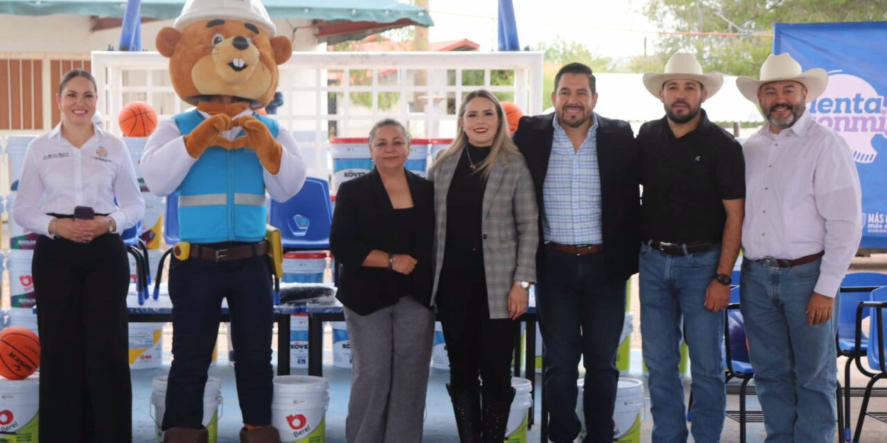 Entregaron mobiliario y materiales para mejorar 28 escuelas de Casas Grandes