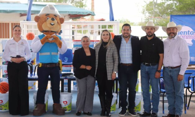 Entregaron mobiliario y materiales para mejorar 28 escuelas de Casas Grandes