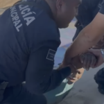 Rescataron policías municipales a hombre arrastrado por la corriente del río Bravo