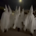 Policía de El Paso investiga video de personas vestidas con túnicas similares a las del Ku Klux Klan
