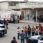 Tragedia en secundaria de Torreón deja una directiva fallecida y un estudiante en estado crítico