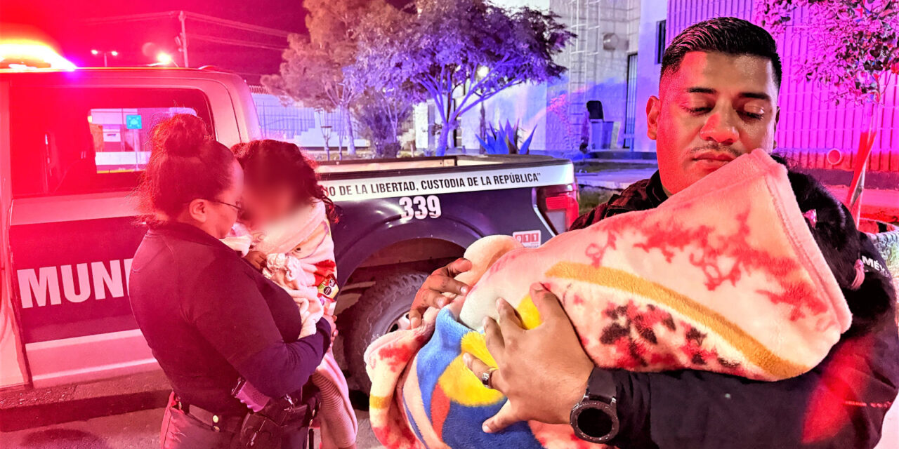Rescatan policías municipales a dos niñas que estaban solas en una vivienda