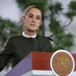 Sheinbaum promete atender carencias y demandas de trabajadores del IMSS tras movilizaciones