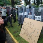 Sheinbaum exige investigar denuncias de tortura policial contra jóvenes tras protesta en Jalisco