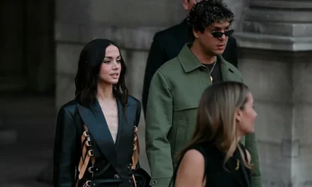 Ana de Armas y Beto Montenegro gritan su amor al mundo en la Semana de la Moda de París
