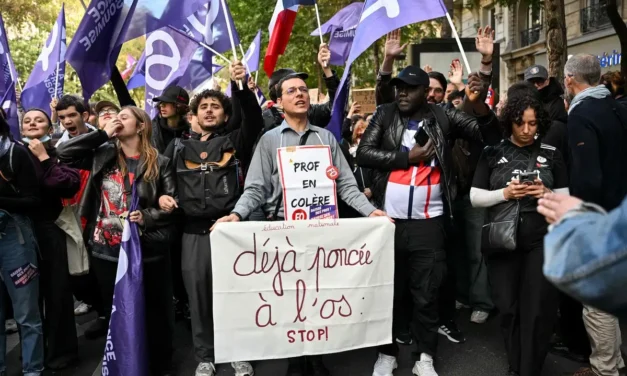 Francia estalla en protestas: medio millón sale a las calles contra el alto costo de vida y la actuación policial