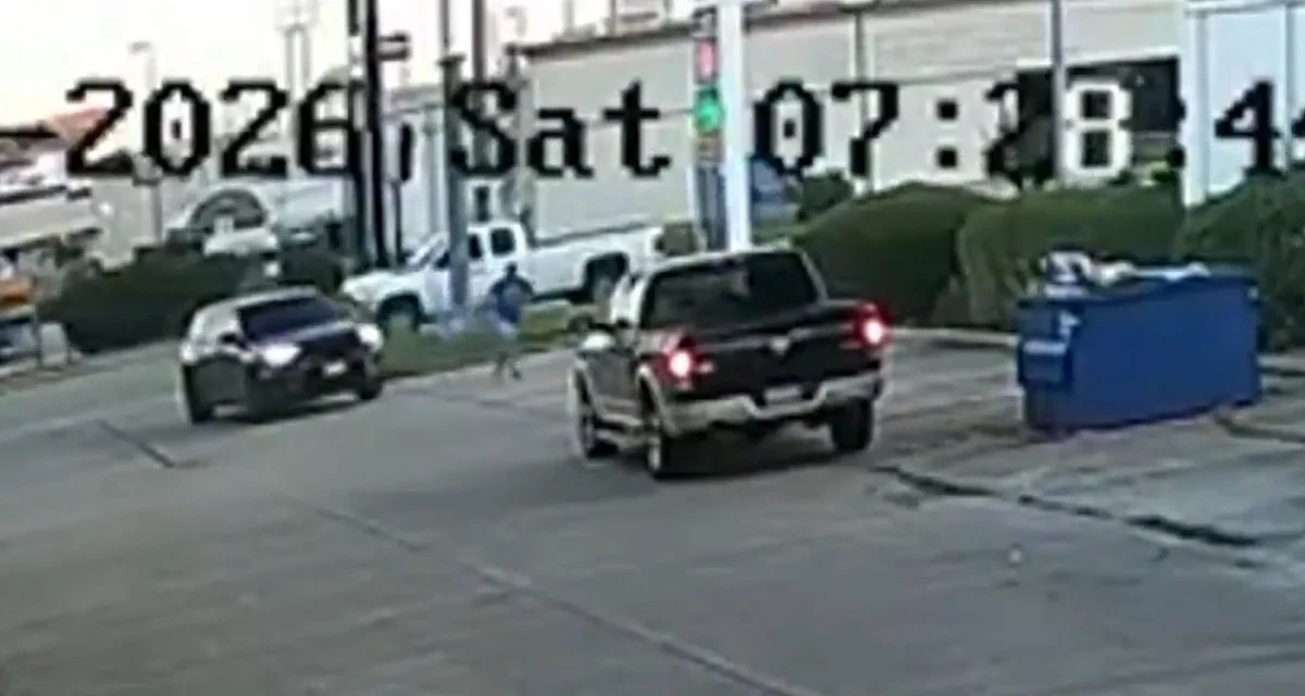 Mexicano denuncia haber sido atropellado por agentes de ICE en Texas; abogada asegura que fue intencional